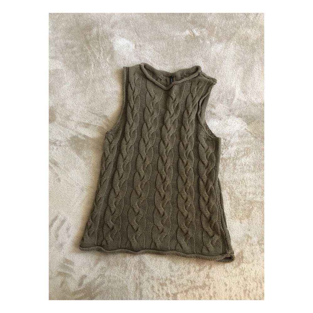 ISDA & CO Cable knit olive green sweater vest